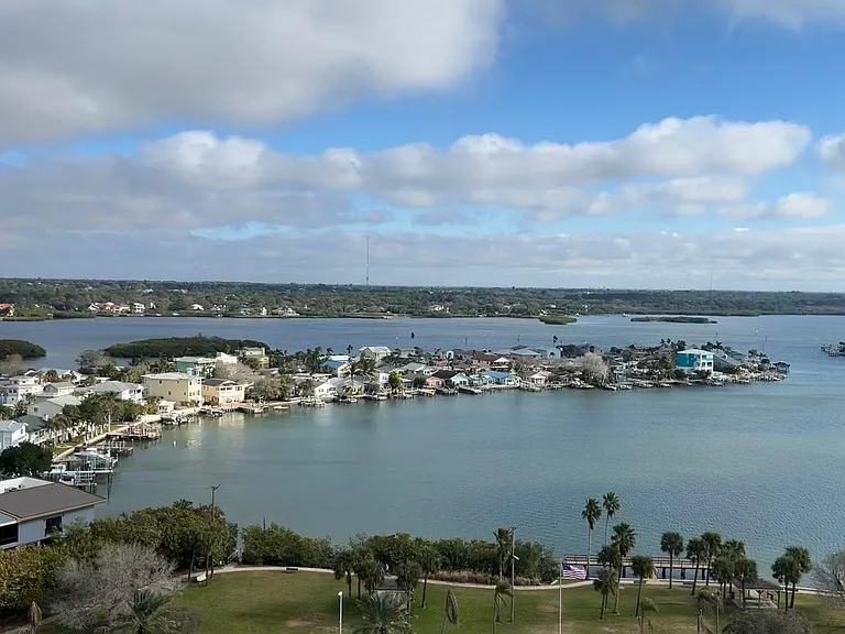 17920 Gulf Blvd #1606 — Photo 18