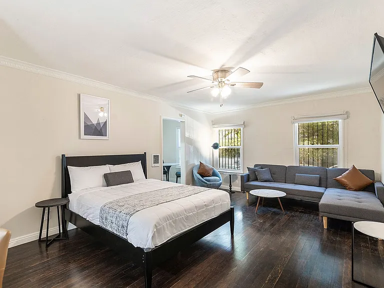 THE NORM @ 750 Normandie Ave — Photo 12