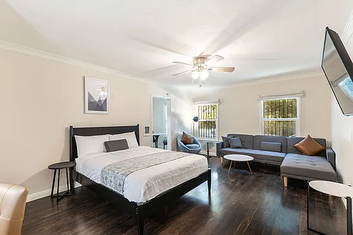 Floor plan 206