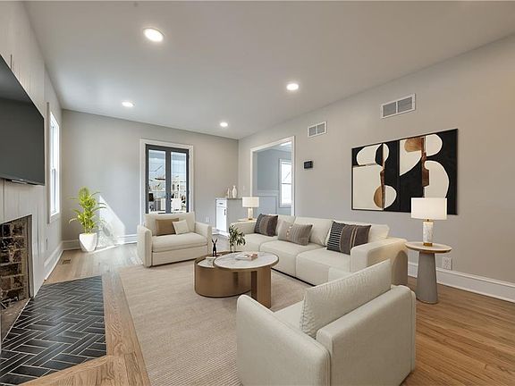 5th image of 3000 W 51st St