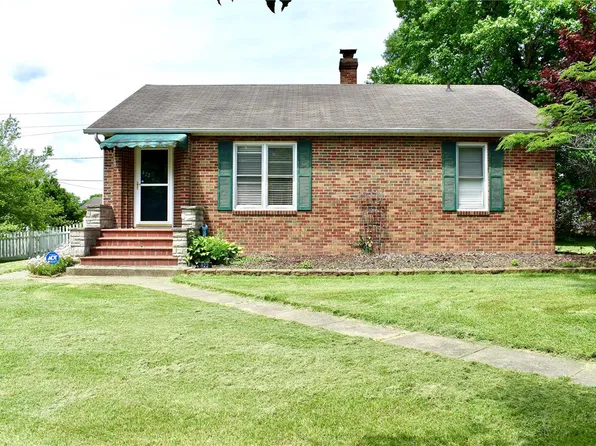 422 S Main St, Benld, IL 62009