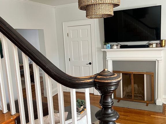 4th image of 3312 Kensington Ave