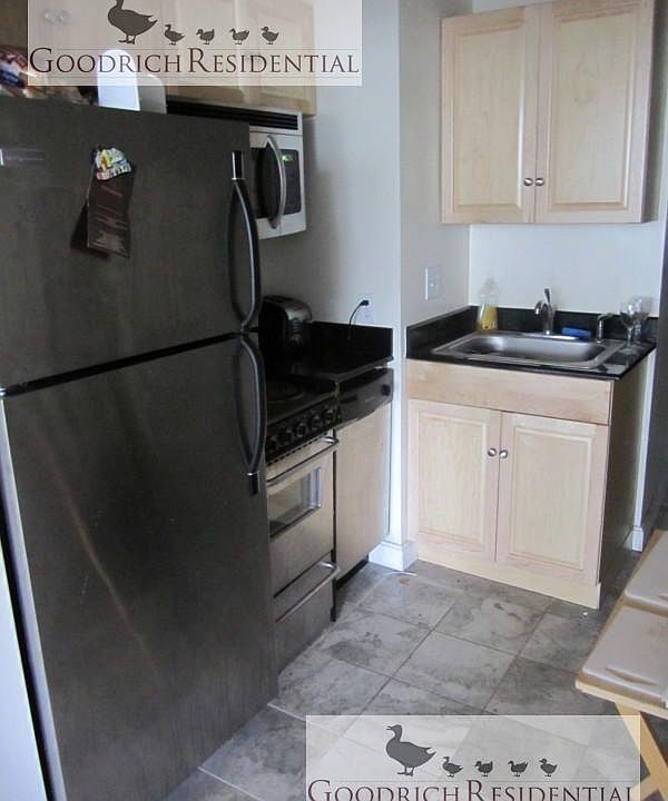2nd image of 1063 Beacon St APT 3M
