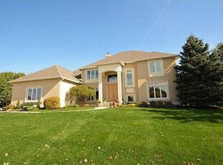 8805 Waterside Dr, Indianapolis, IN 46278
