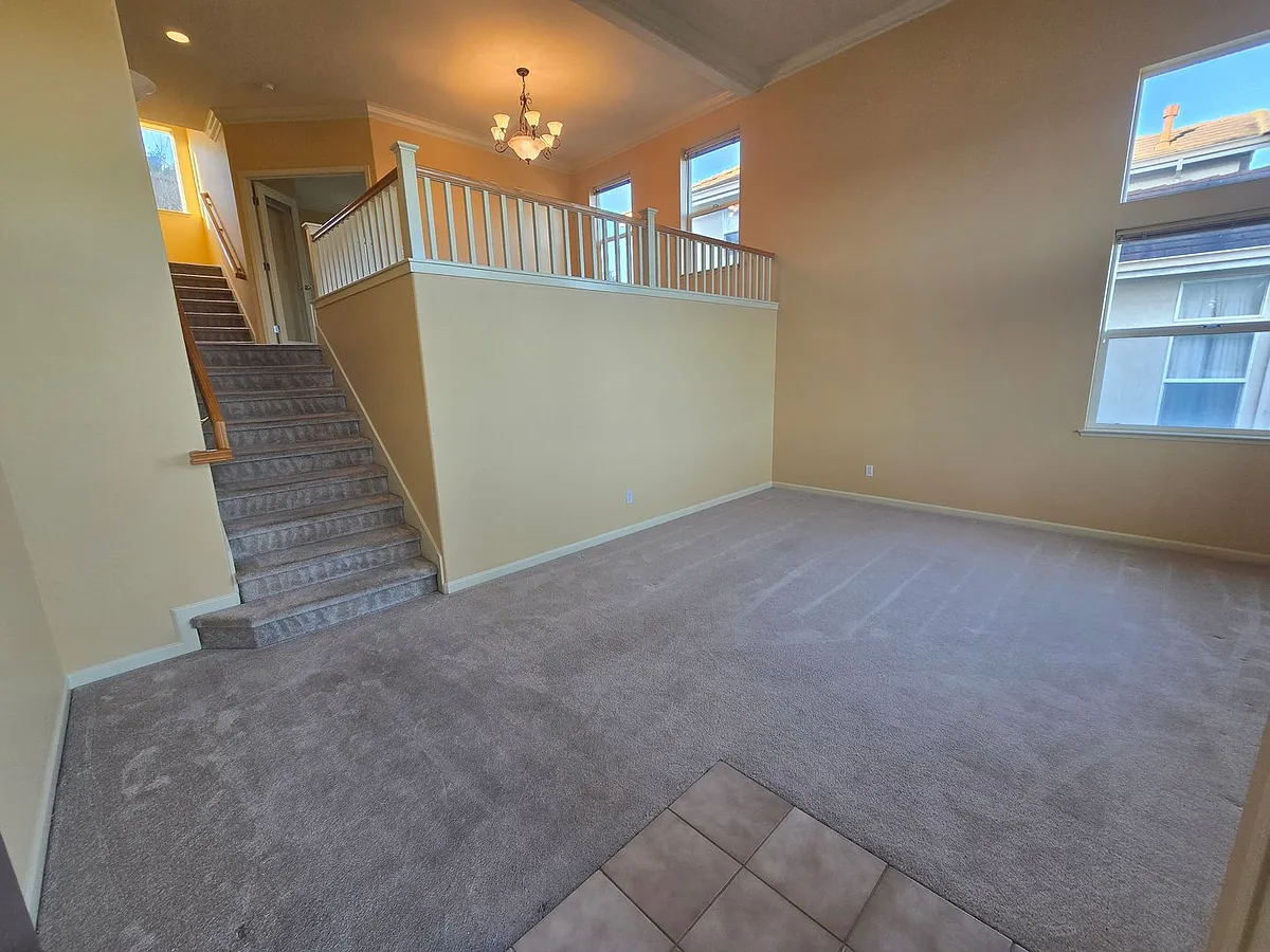 Building Photo - 894 Bridgeway Cir