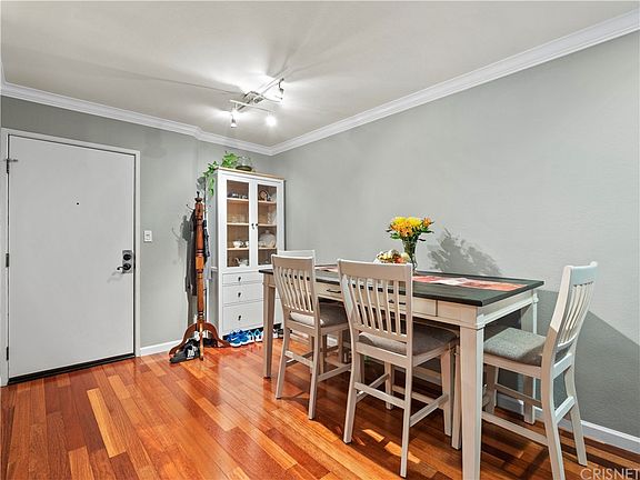 3rd image of 22100 Burbank Blvd Unit 108A