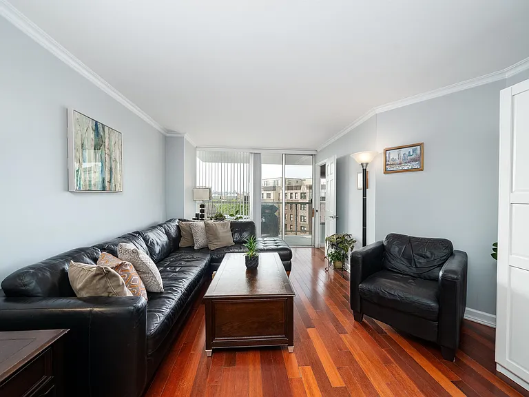 6050 Boulevard East #6D — Photo 3