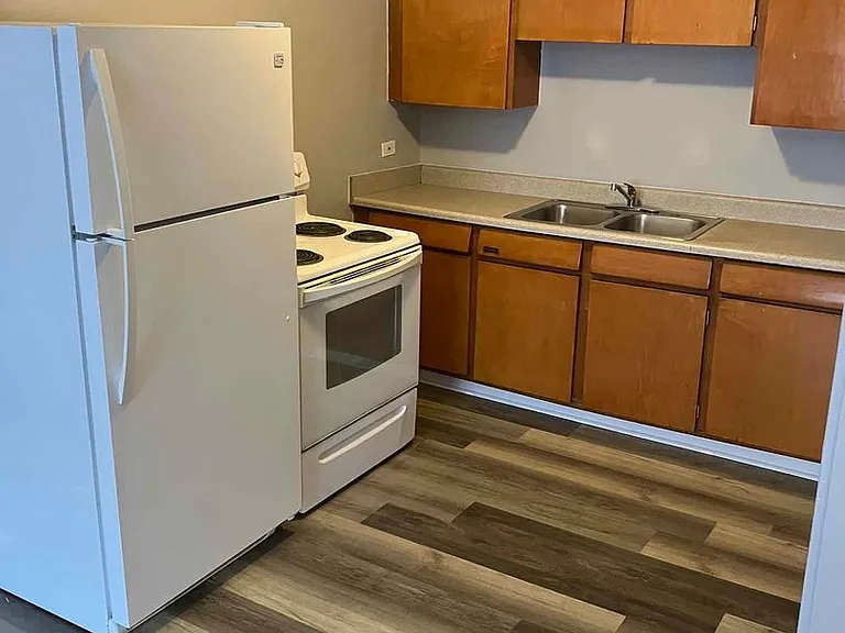 Updated Littleton Apartment with Amenities! Emerald Point — Photo 16