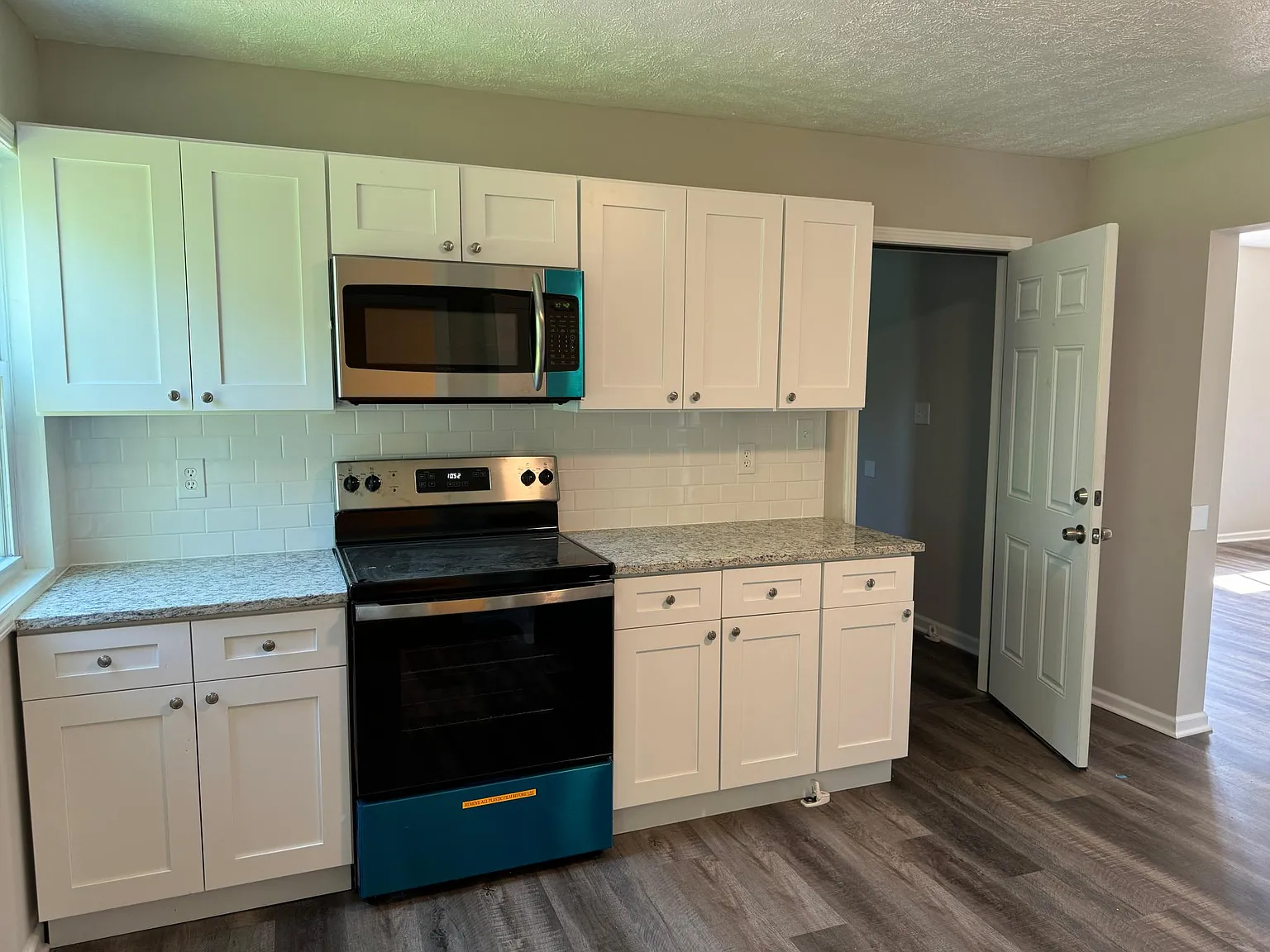 2 bed, 1040 sqft, $1,250 — Photo 1