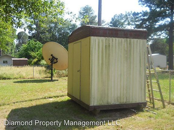 4th image of 7902 Hobbs Dr