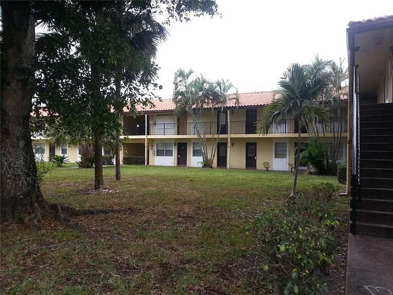 1st image of 1200 SW 50th Ave APT 209
