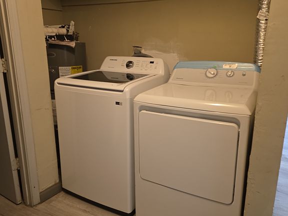 2nd image of 213 Emerald Ln #N