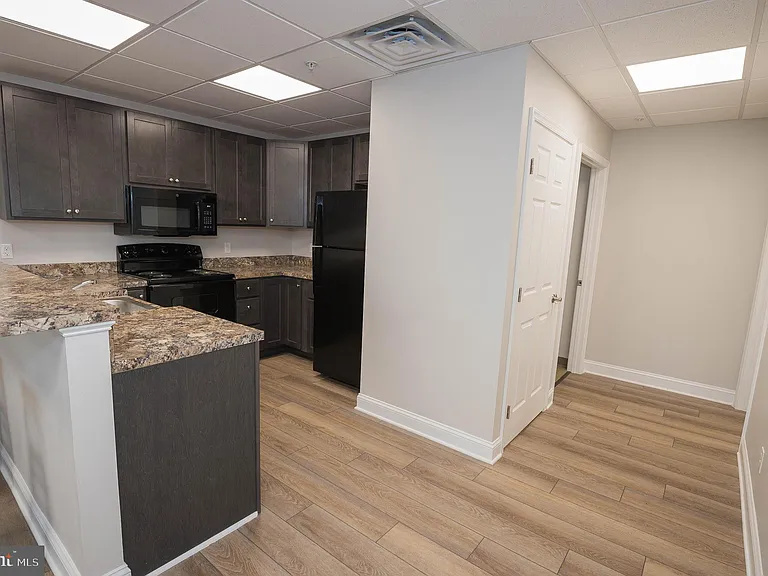 123 Bateman St #4-406C — Photo 20