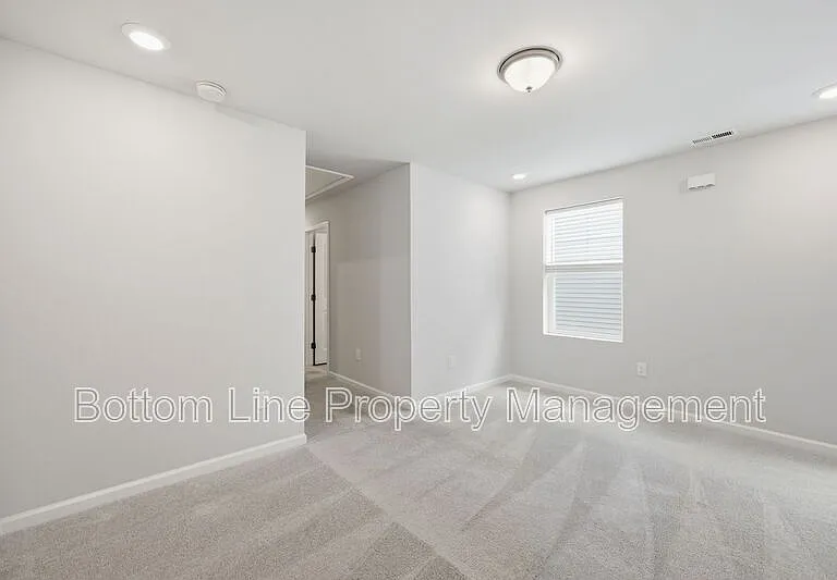 2029 Titanium Rock Rd — Photo 40