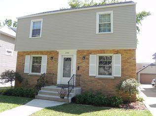 5545 W Windsor Ave, Chicago, IL 60630