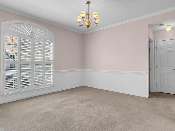 5th image of 10 Carter Run Ct