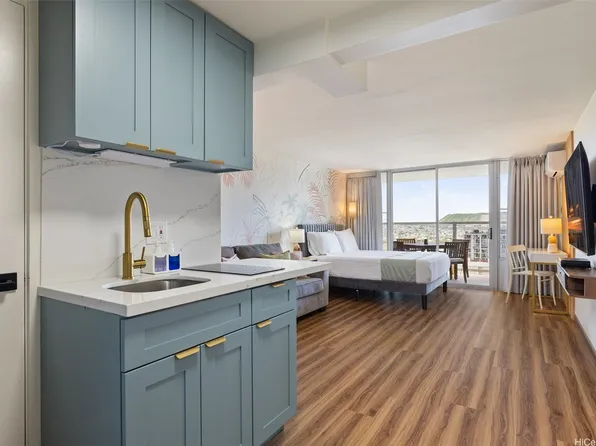 445 Seaside Ave APT 3111, Honolulu, HI 96815