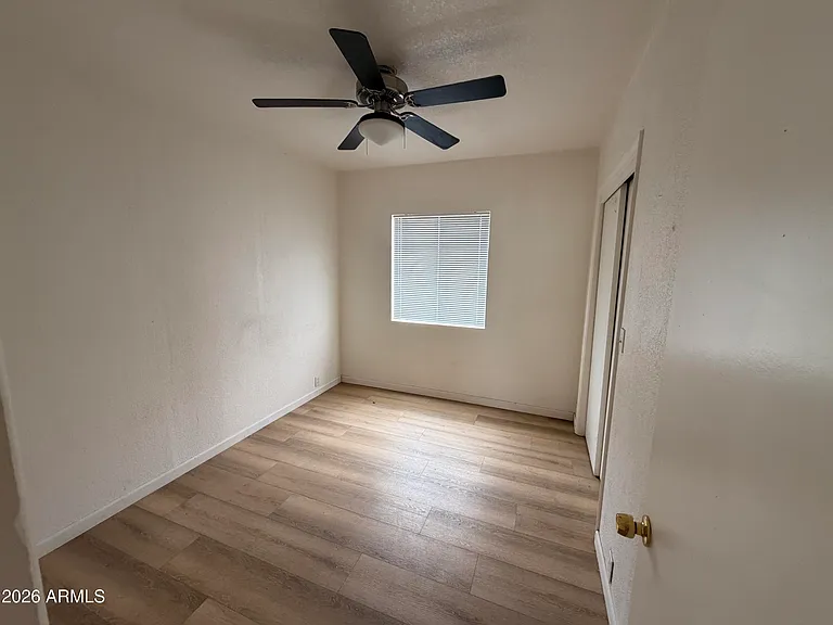 211 S Desoto St — Photo 10