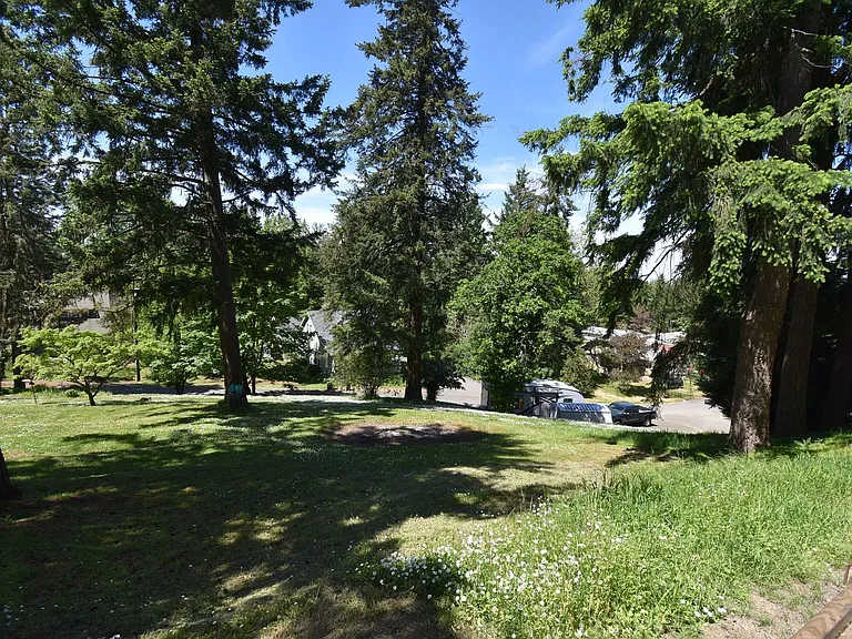 157 Holloway Hts — Photo 15