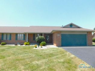1920 Stonehedge Dr, Findlay, OH 45840