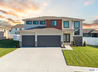 11511 Cooper St, Papillion, NE 68046