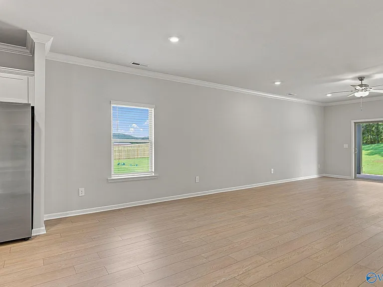 7211 Holly Creek Dr — Photo 13