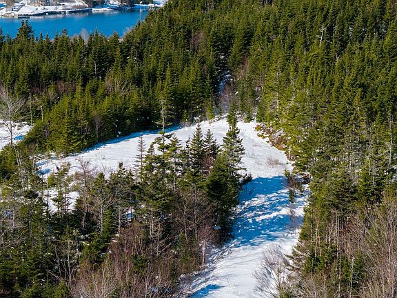 5th image of 8 Panorama Dr