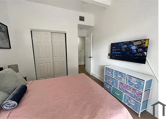 3 bed, $3,100 — Photo 2