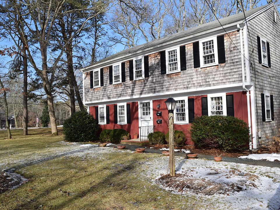 Davenport Realty Yearly Rental, duplex, South Yarmouth, MA