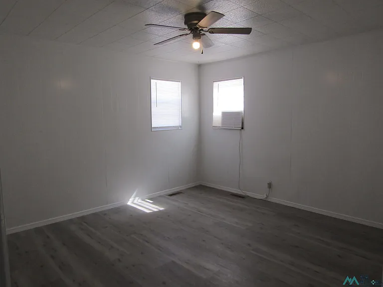 3710 W Grand Ave — Photo 12