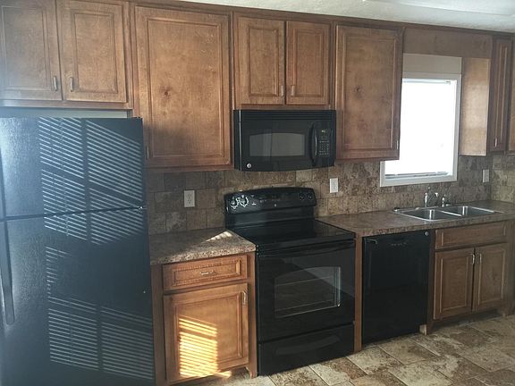 5th image of 81 Lee Road 990