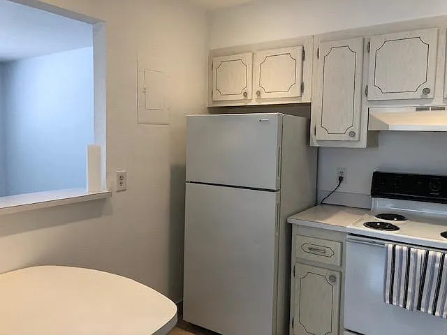 1 bed, 1.5 bath, 726 sqft, $1,500 — Photo 4