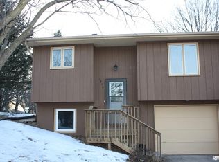 1859 Hollywood Ct, Iowa City, IA 52240
