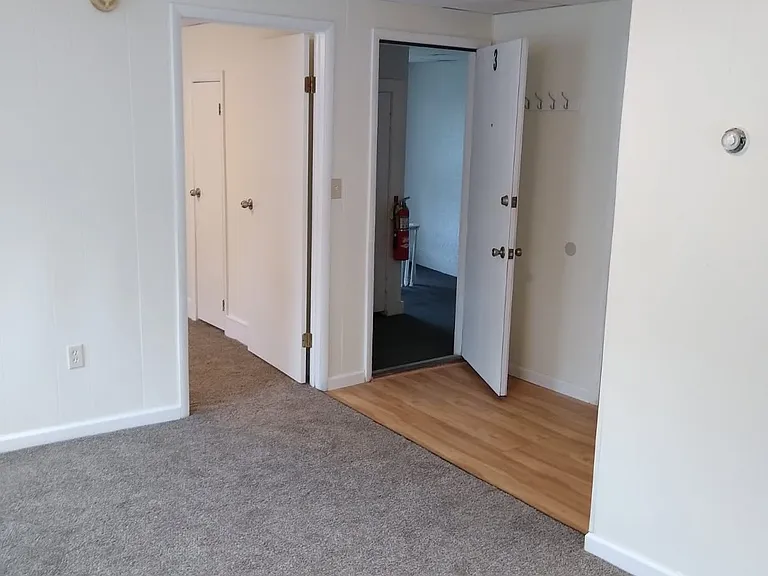236 Kingsboro Ave #3 — Photo 13
