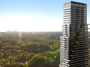 10 Inn On The Park Dr, Toronto, ON M3C 2J7