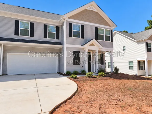 1010 Moorebrook Dr, Charlotte, NC