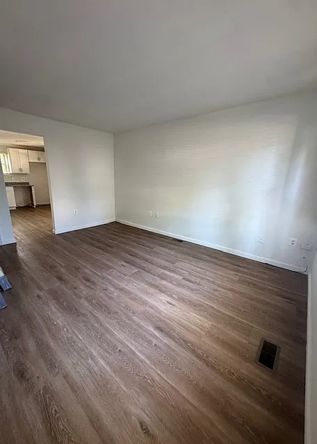 LIVING ROOM - 1062 Brightleaf Dr