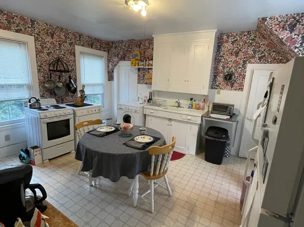 (undisclosed Address), Portland, ME 04103