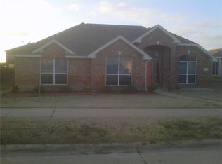 421 Carver Dr, Wylie, TX 75098