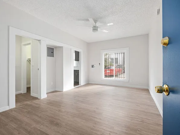 148 N New Hampshire Ave #D21, Los Angeles, CA 90004