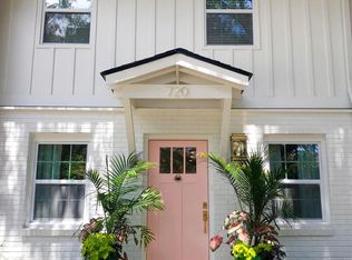 720 Harbor Ln, Mount Pleasant, SC 29464