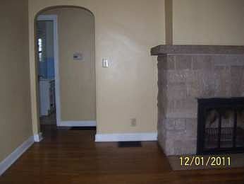 3rd image of 728 S Miami St