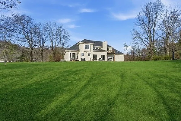 106 Engle Ct — Photo 3