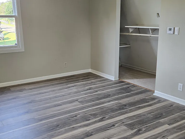 5015 Highland Dr — Photo 36