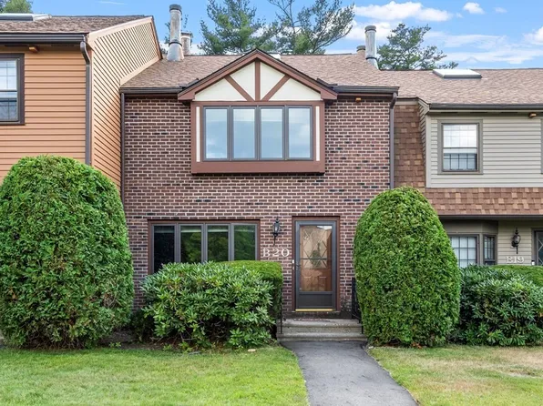B20 Scotty Hollow Dr, North Chelmsford, MA 01863