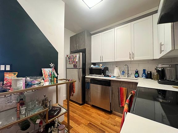 2nd image of 173 Martense St APT 3R