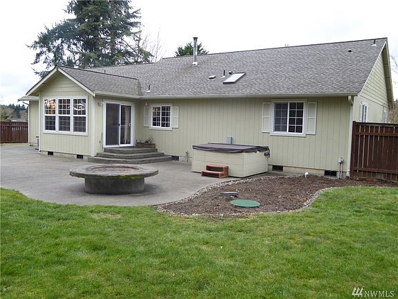 3rd image of 3225 175th St SE