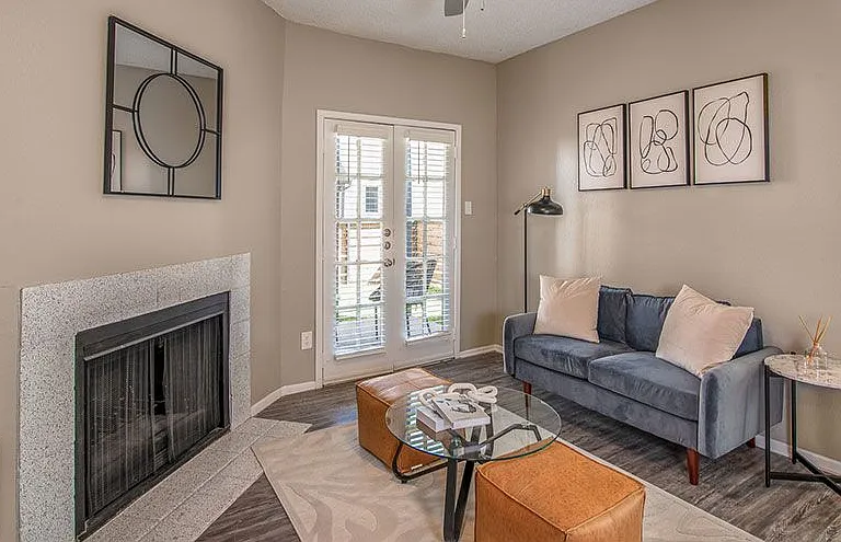 Knowlton Apartment Homes — Photo 8