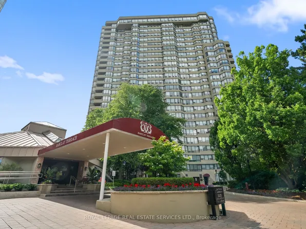 1320 Islington Ave #1005, Toronto, ON M9A 5C6