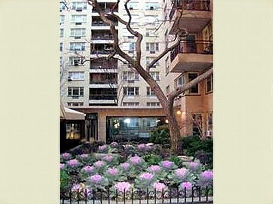 2nd image of 415 E 52nd St APT 11MC